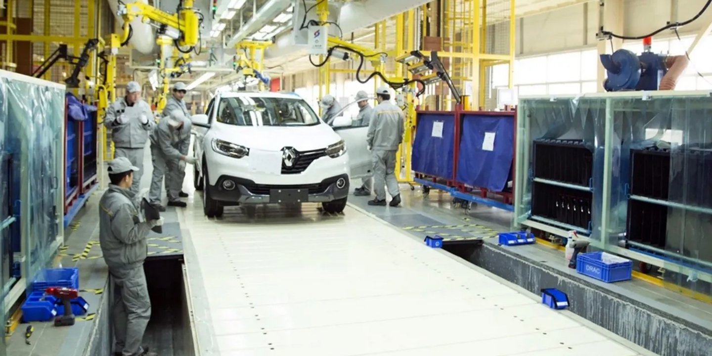 Renault Türkiye üretimi geçici olarak durduruyor: 65 Renault Türkiye üretimi geçici olarak durduruyor:
