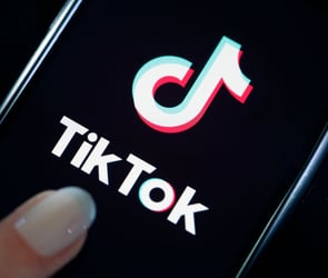 apple ve googlea cagri tiktoku kaldirin