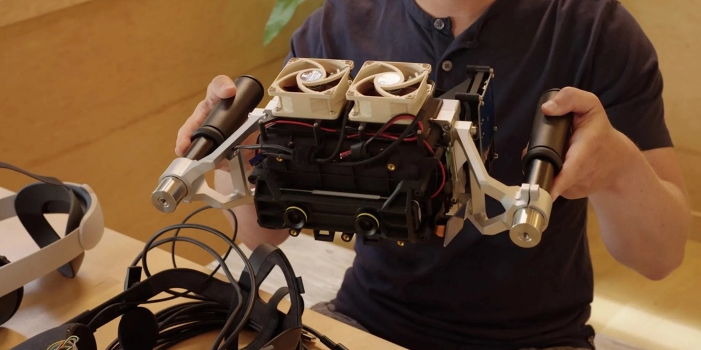 Mark Zuckerberg VR başlıkların prototiplerini paylaştı 65 Mark Zuckerberg VR başlıkların prototiplerini paylaştı