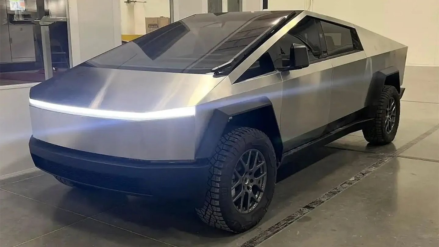 Cybertruck’ın çıkış tarihi açıklandı 65 Cybertruck’ın çıkış tarihi açıklandı