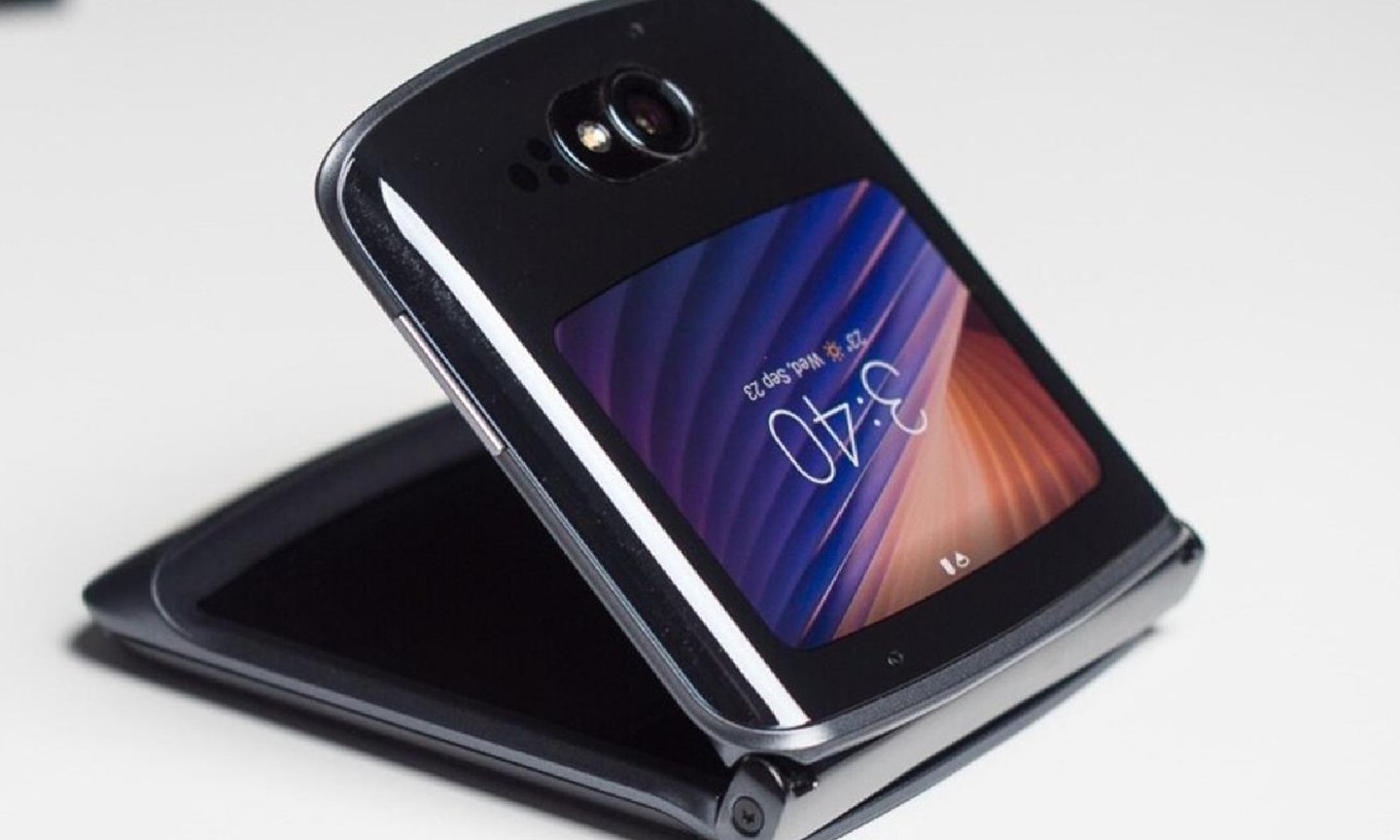 Motorola Razr 2022 görüntülendi 65 Motorola Razr 2022