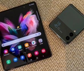 samsung galaxy z fold4 ve galaxy flip4 icin resmi tarihler ogrenildi