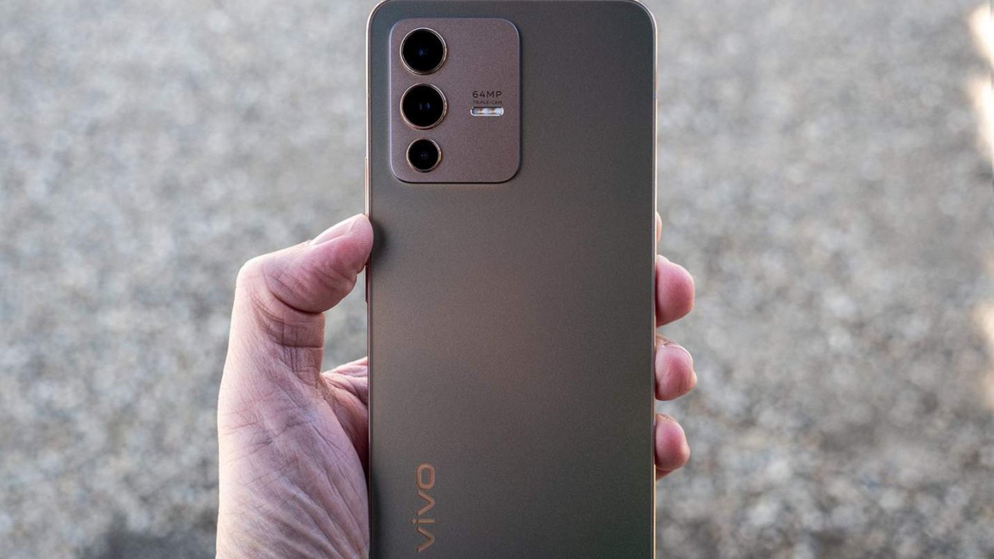 Yeni Vivo Y77 5G piyasaya sürüldü 65