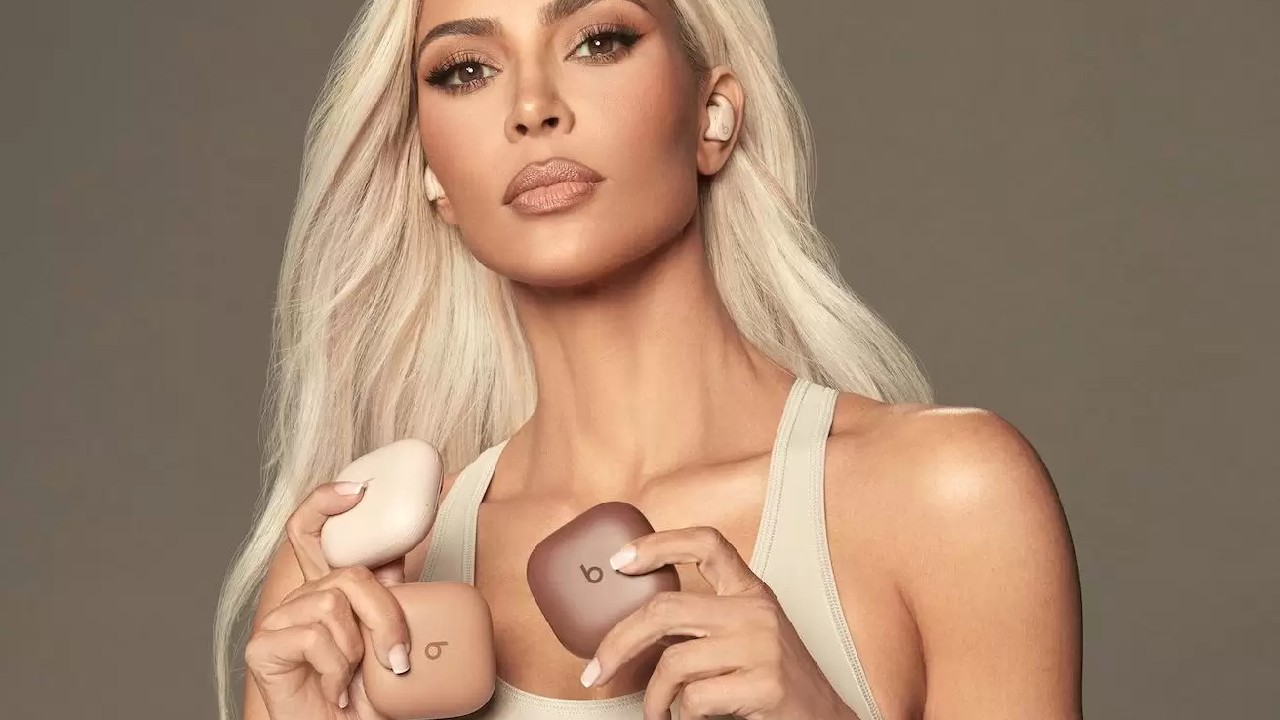 Beats Fit Pro'nun yeni renkleri Kim Kardashian ile tanıtıldı 67 9