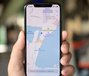Apple iOS arayüzüne reklam eklemek istiyor