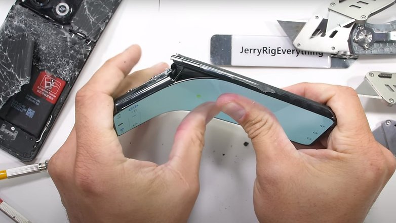 oneplus 10t son dayaniklilik testinde basarisiz oldu