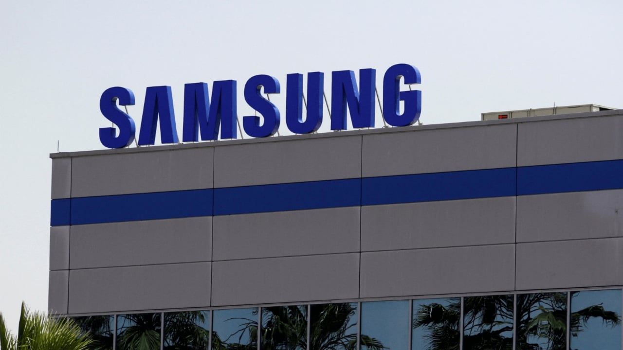 Samsung akıllı telefon üretimini azaltma kararı aldı