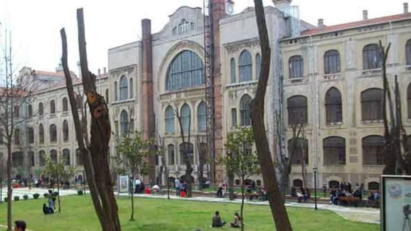 17 yaşındaki bilgisayar korsanı Marmara Üniversitesi'ni hackledi! 65 Marmara Üniversitesi