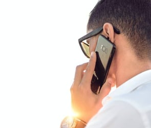 Cep telefonu ile görüşme