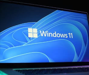 Windows 11 dosyaları sıkıştırma işlemi ek bir şey yapmadan da yapılabilir.