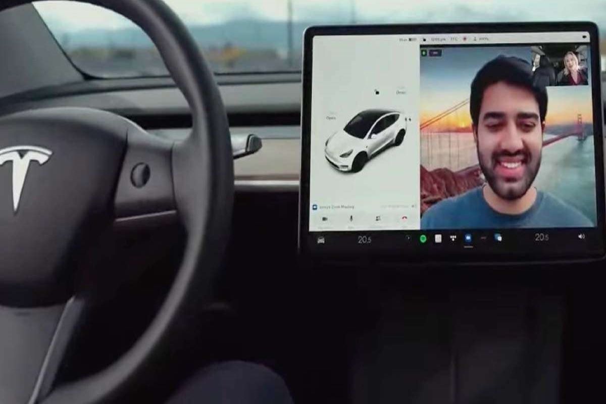 Tesla araçlarında Zoom kullanılabilecek 65