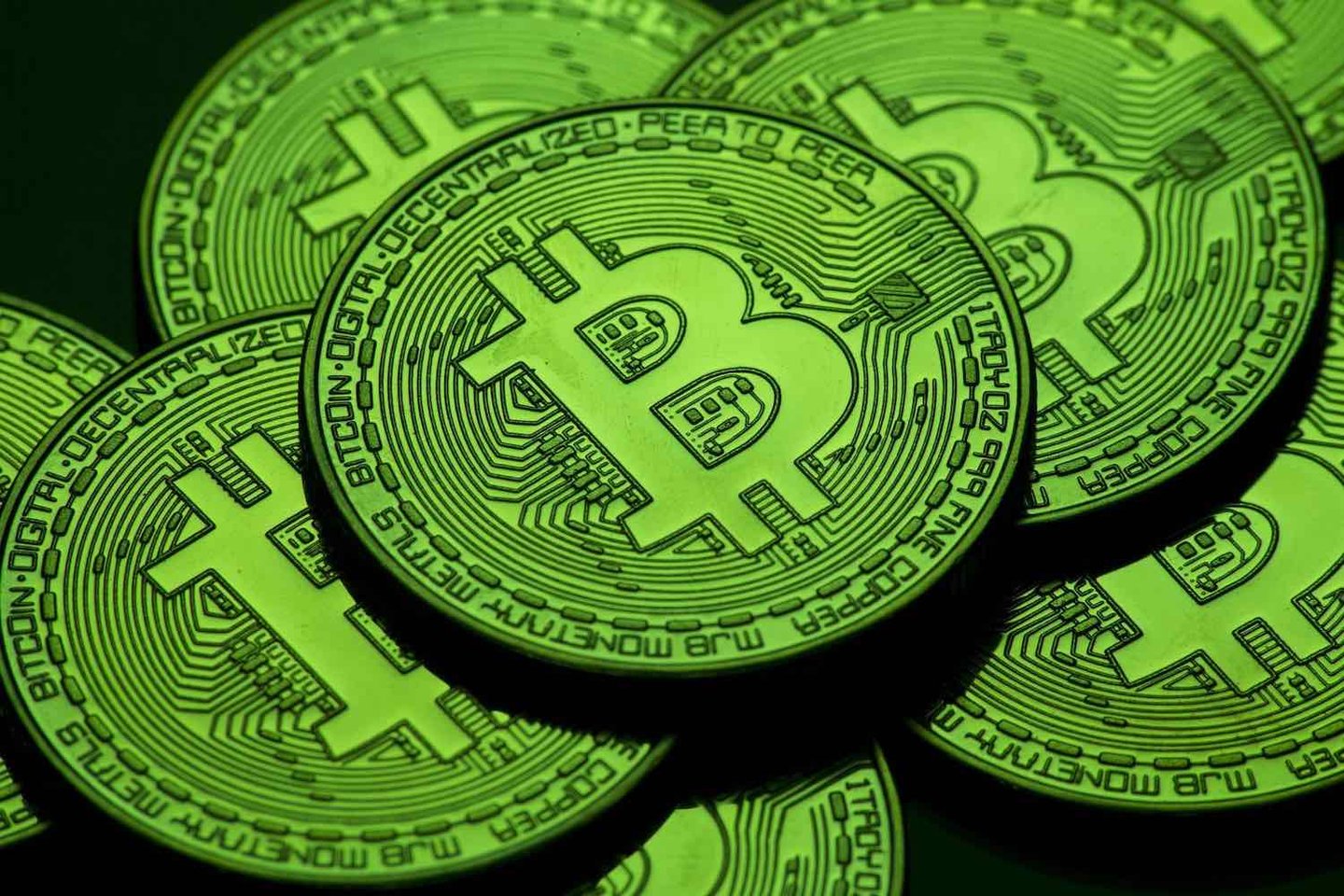 Bitcoin'de dev yükseliş mi geliyor? 18 bin direnci kırıldı! 65