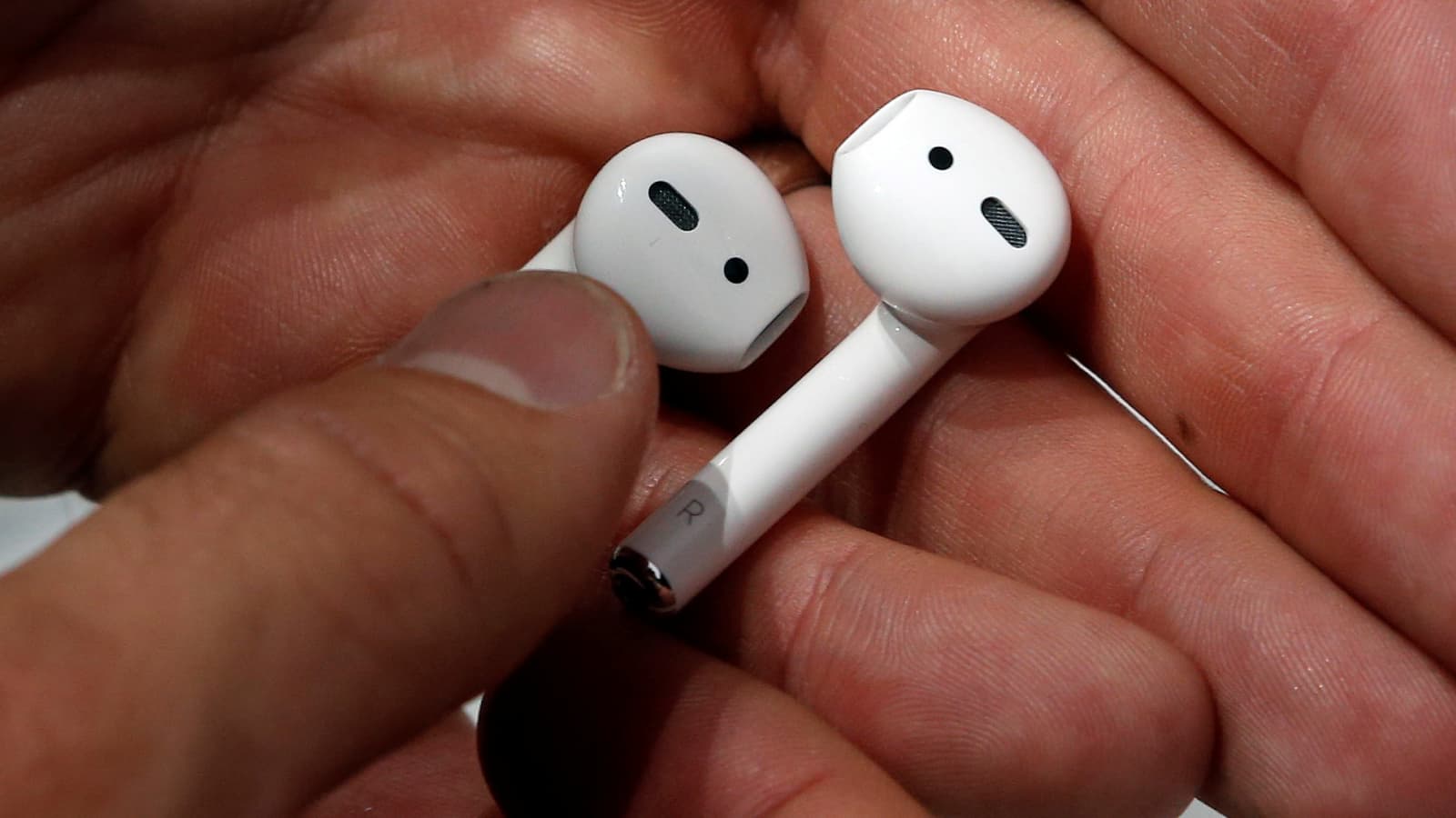 Apple AirPods Kablosuz İşitme Cihazı ile Yenilikçi ve Konforlu İşitme Deneyimi Sunacak 66