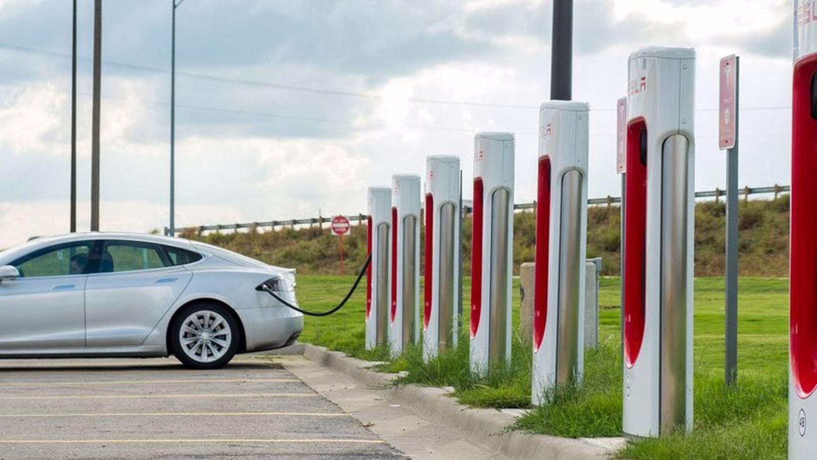 Türkiye'de Elektrikli Araç Şarj İstasyonu Kurmak için 124 Şirket Lisans Aldı 67 Türkiye'de elektrikli araç şarj istasyonu alan şirketler