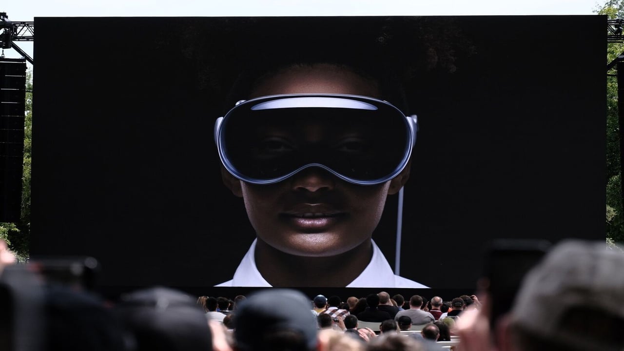 Vision Pro piyasaya çıkmadan Apple'a sorun çıkardı 65 Apple Vision Pro, uçak seyahetleri için yeni mod getiriyor