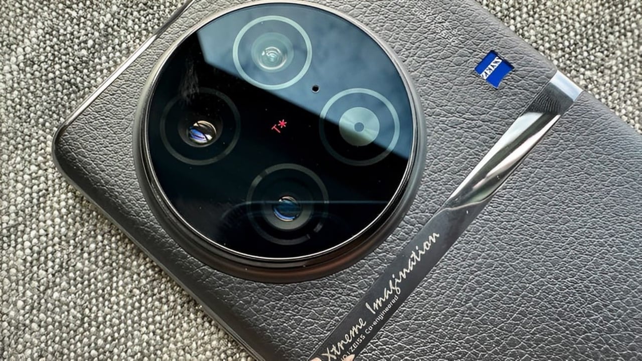Vivo X100 Pro+ kamera özellikleriyle dikkat çekiyor 65 Vivo X100 Pro+, kamera özelliklerini oldukça ön plana çıkardı
