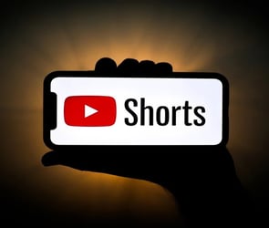 YouTube, Shorts özelliğiyle TikTok'la rekabet ediyor