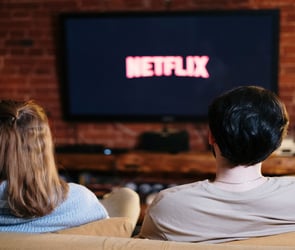 Netflix, reklam destekli planı için yeni özellikler duyurdu.