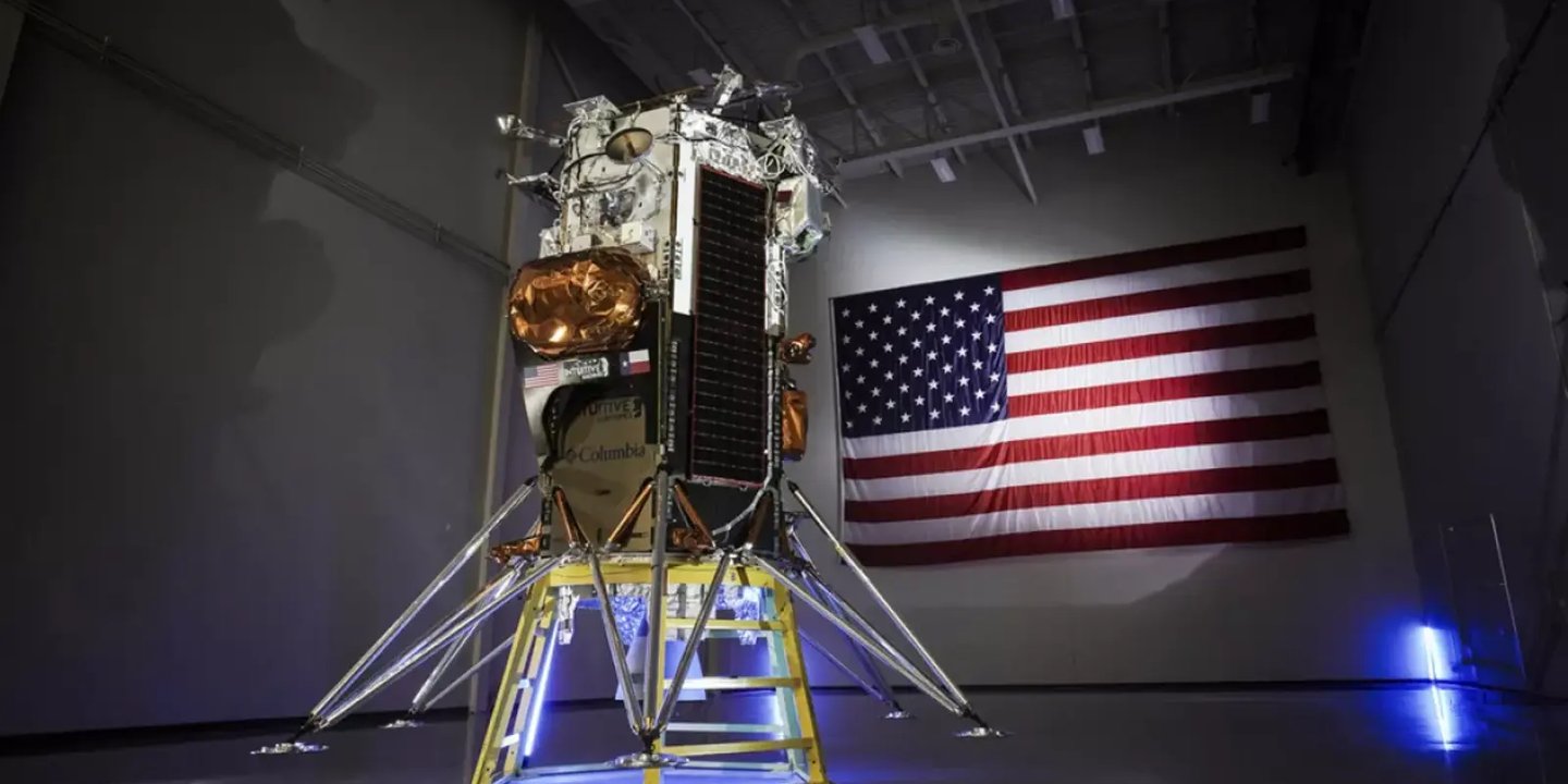 SpaceX’in Tarihi Ay İnişi: Nova-C İsimli Uzay Aracı Ay Yüzeyine Başarıyla Dokundu!