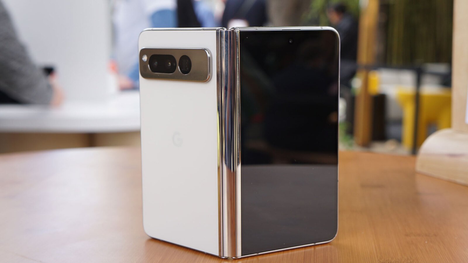 Google Pixel Fold 2 Ekranı’nda Merak Uyandıran Büyük Değişim! 2 Google'ın yeni katlanabilir telefonu 2 7.9-inçlik Geniş bir İç Ekran ile Çıkacak!