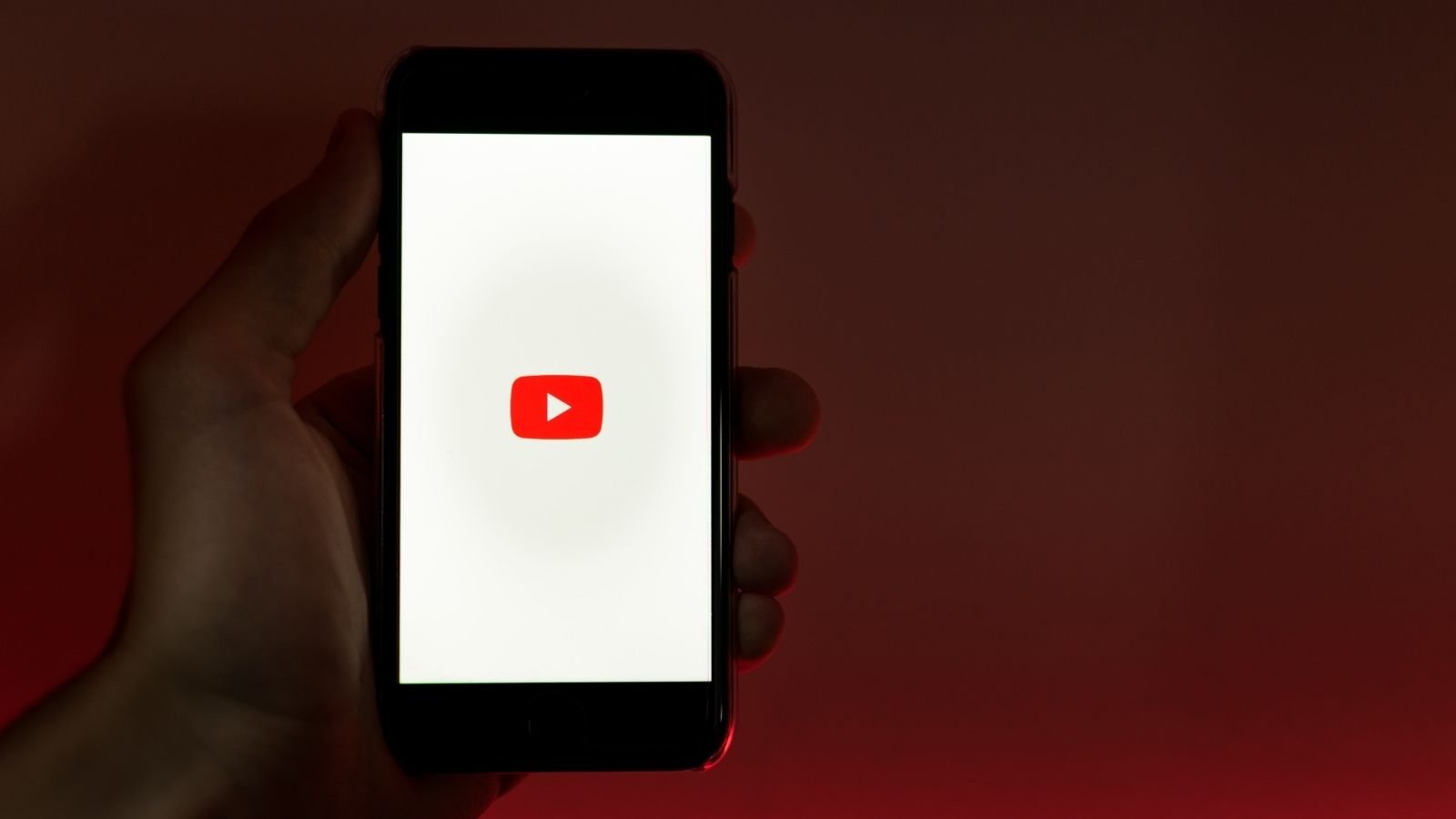 YouTube Music ve Premium Kullanıcısı 100 Milyonu Geçti! 5 YouTube Music ve YouTube Premium ücretli abonelik hizmetlerinin dünya çapındaki toplamda abonelik sayısının 100 ülkede 100 milyona ulaştı.