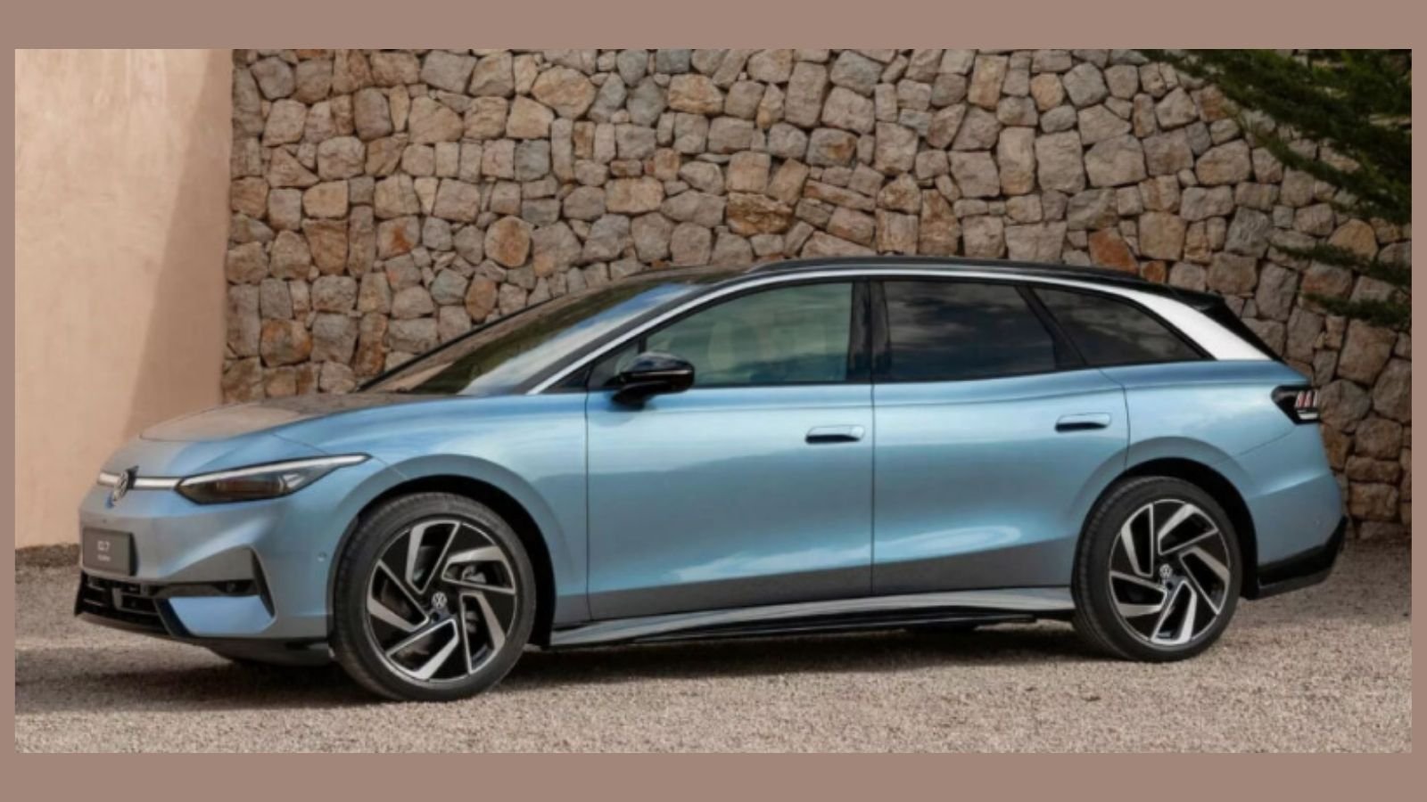 Elektrikli Volkswagen ID.7 Tourer Aracı Tanıtıldı 3 Volkswagen ID.7 aracı çıktıktan sonra test edilmeye başlanan ve uzun zamandır gerçek yollardan fotoğrafları gelen Volkswagen ID.7 Tourer aracı tanıtıldı.