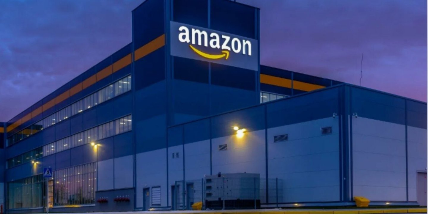 Amazon kurucusu Jeff Bezos, şirketteki bazı hisselerini zaman içinde satma kararı aldığını duyurdu. İşte detayları haberimizde sizler için derledik.