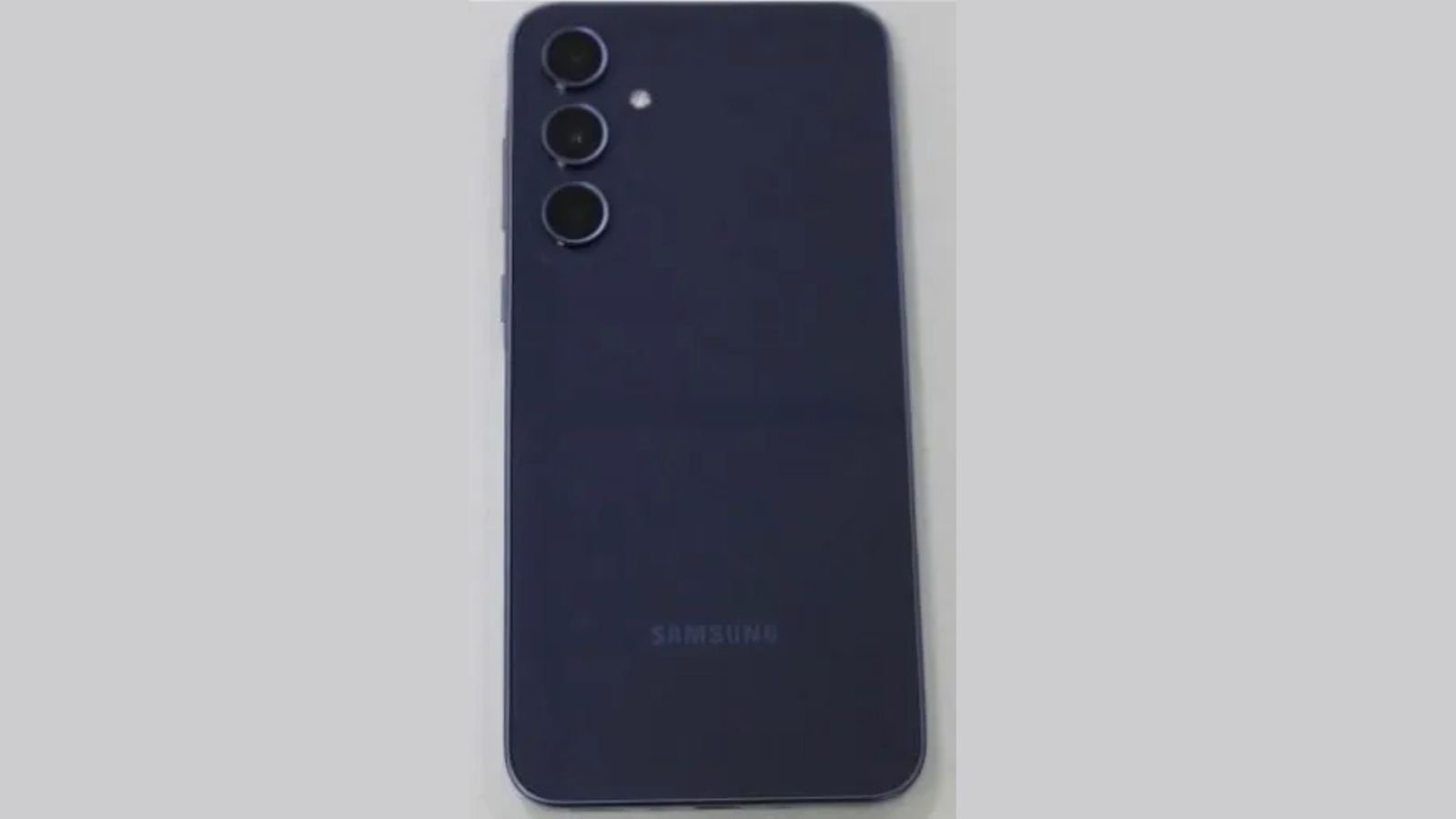 Samsung Galaxy A35 5G canlı olarak görüntülendi