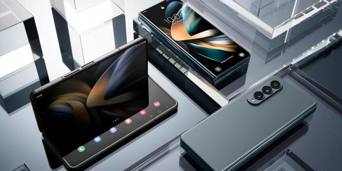Galaxy Z Fold serisinin pembe renkli ilk telefonu bu sene içinde çıkması bekleniyor.