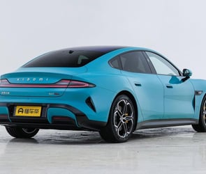 Xiaomi CEO'su Lei Jun kısa bir süre önce Weibo üzerinden bir video paylaşarak Xiaomi SU7 fiyatı hakkında ilk açıklamayı duyurdu.