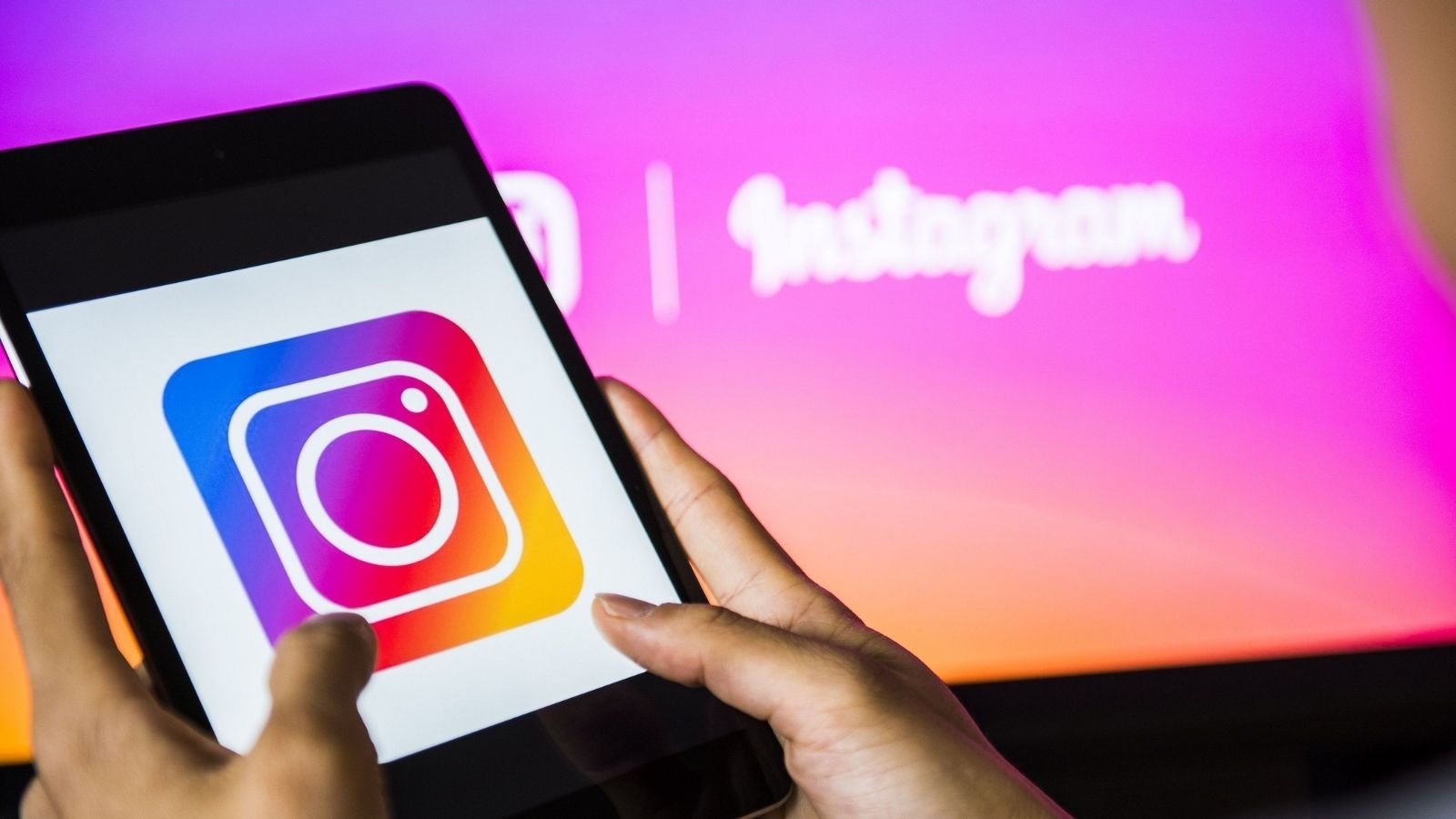 Instagram, Geçmişe Dönük Paylaşım Üzerinde Çalışıyor 3 Dünyanın en çok kullanılan sosyal medya platformlarından olmayı sürdüren Instagram, bugün oldukça garip bir özelliği gündeme getirdi.