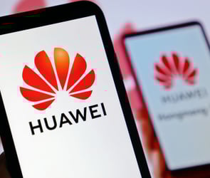 Küllerinden Doğacak mı? Huawei Apple’ı Geçti