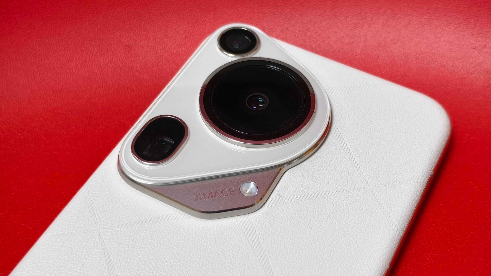 Huawei'nin Yeni Pura Serisi Yapay Zekayla Etkileyici