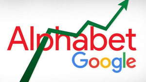 Google'ın ana şirketi olan Alphabet, 2 trilyon dolarlık piyasa değeriyle eski rekorunu tazelemiş oldu.