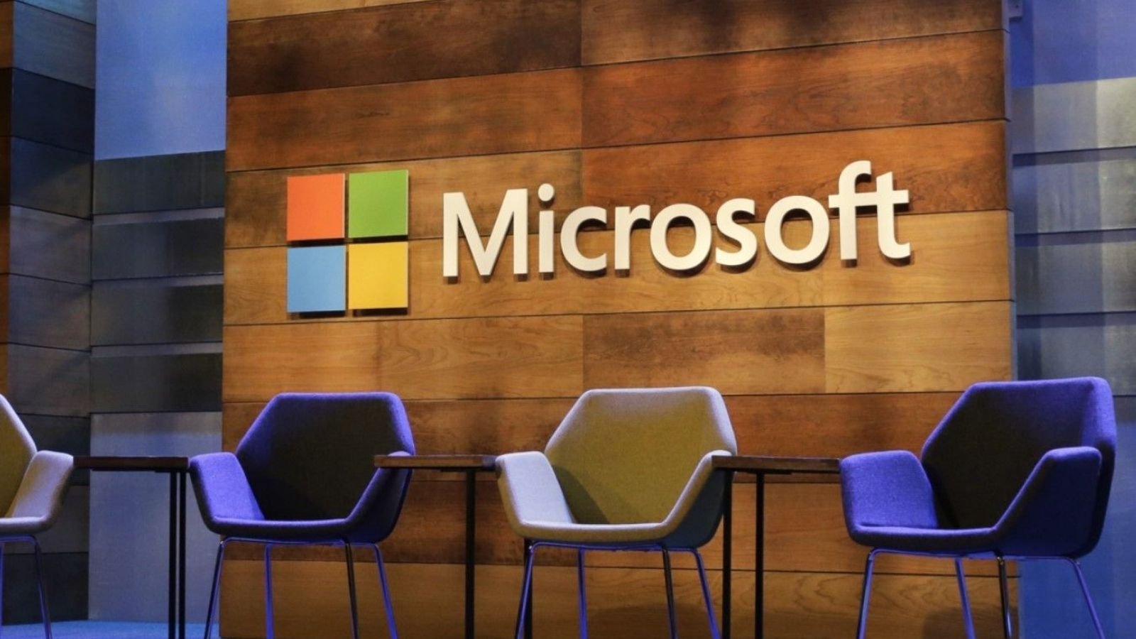 Xbox ve Bilgisayar Oyunları Birleşecek Mi? 2 PC ve Xbox oyunları nereye gidecek? Microsoft şirketi oyun ekiplerini tek bir platform oluşturmak için bir araya getirmeyi amaçlıyor.