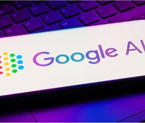 Google Chrome AI robotu Gemini ile yeni bir döneme adım attı. Artık Chrome’un adres çubuğunda son teknoloji yapay zeka bulunuyor.