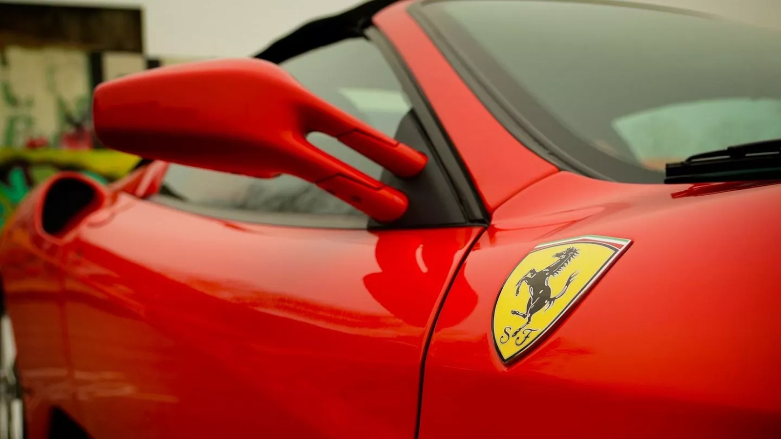 Ferrari'nin İlk Elektrikli Otomobili 2025'te Geliyor