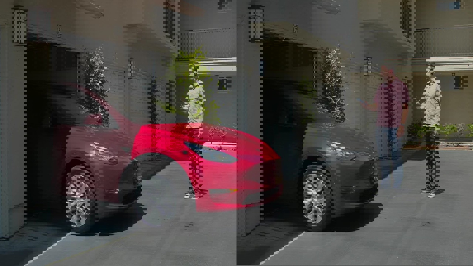 Tesla'nın Yeni Otonom ASS Sistemi Kullanıma Sunuldu 2 tesla prepares to launch actually smart summon ass to customers in