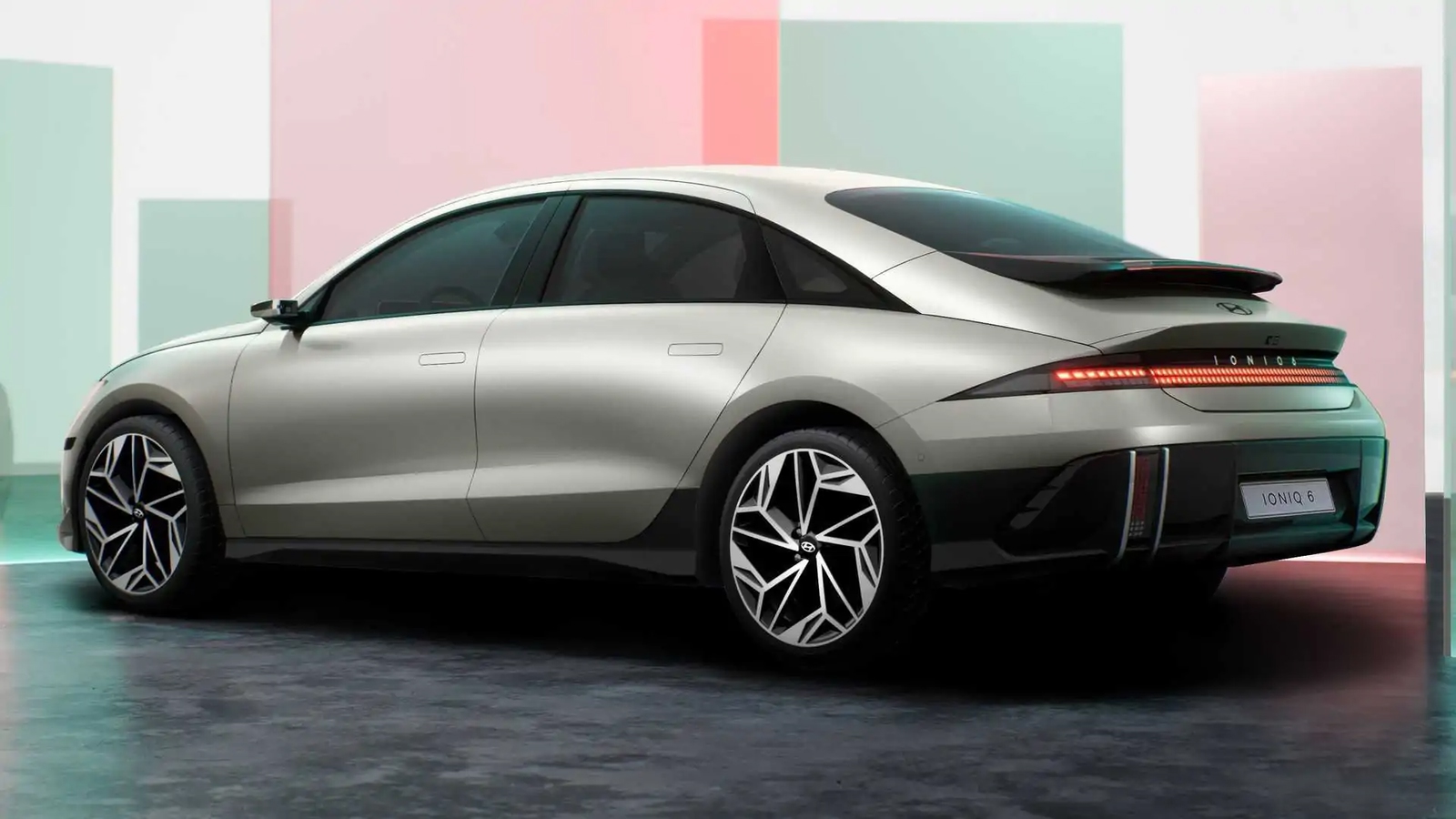 Hyundai IONIQ 6: Geleceğin Elektrikli Otomobili Türkiye'de 2 hyundai ioniq 6