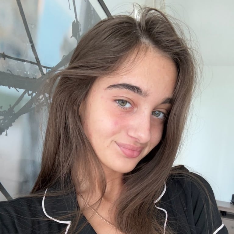 Seks videosi: Aka opani hojatxonada sikishi