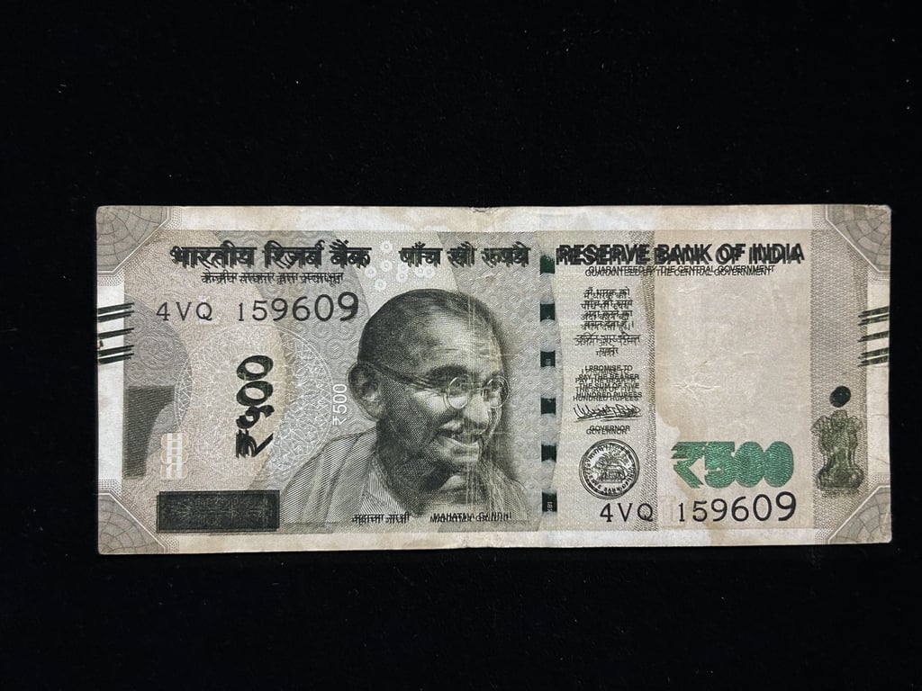 India, 2018 Rupees 500 Banknote, Obverse Double Strike Printing Error, Sign. Urjit R. Patel, Inset L, Used Condition