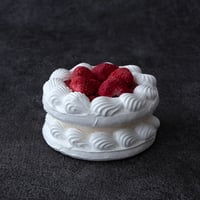 グラン・ガトー・ブール・ムラング・アニヴェルセル・フレーズ （メレンゲ、塩バター、ストロベリーのケーキ）