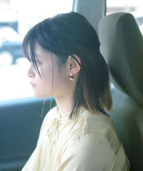 かけらピアス 〇と□