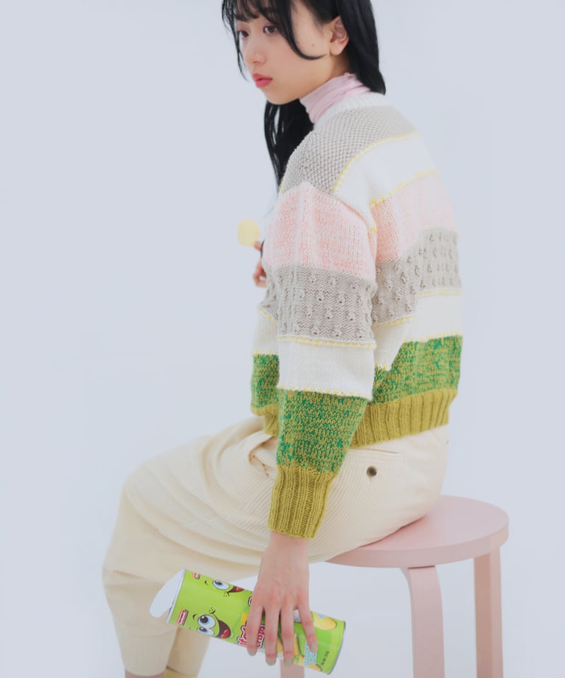 DARUMA PATTERN BOOK 9 カラーワークプルオーバーのキット Mさんカラー