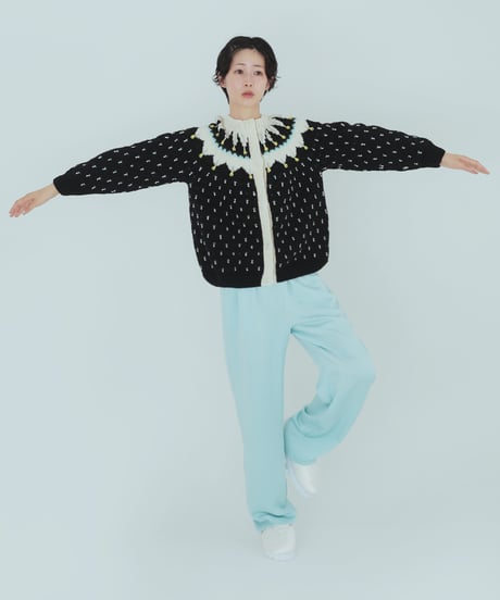 NO.105 ホワホワ毛糸とシェルのホースシューマクラメタペストリー NO