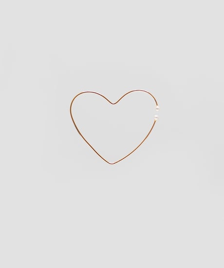 nemunemu big heart ear cuff