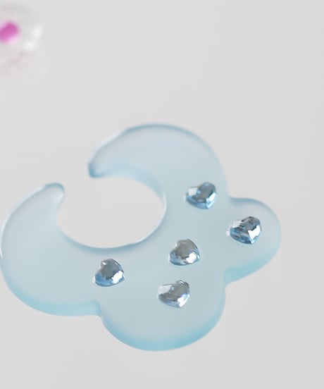 nemunemu dot acryl earcuff