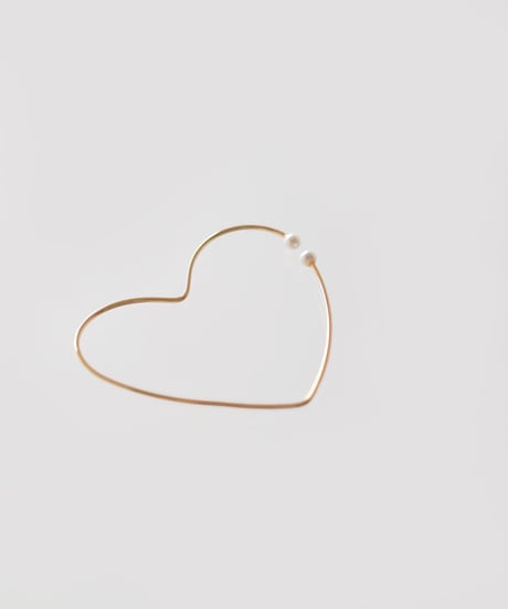 nemunemu big heart ear cuff