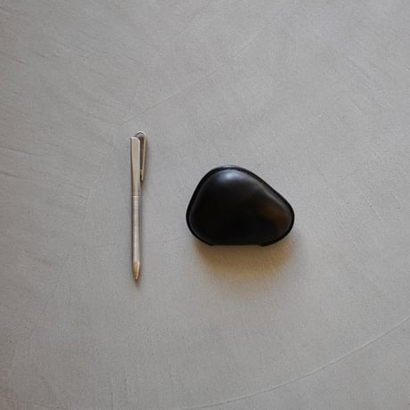 FROME / Leather Wrapped Stone / 105
