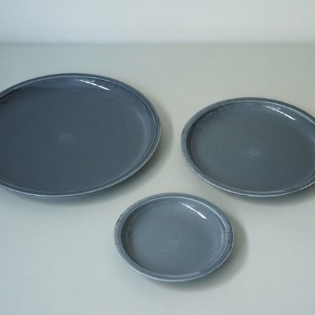 Plate 200 / Gray